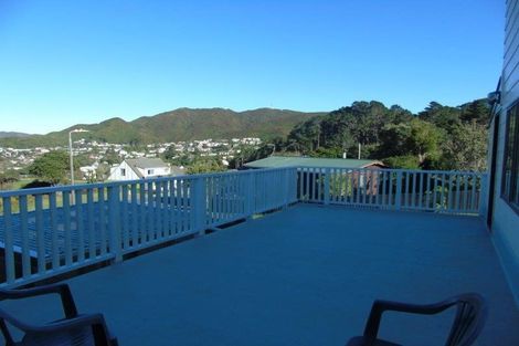Photo of property in 48 Percy Dyett Drive, Karori, Wellington, 6012
