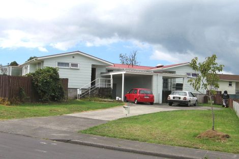 Photo of property in 5 Brougham Place, West Harbour, Auckland, 0618