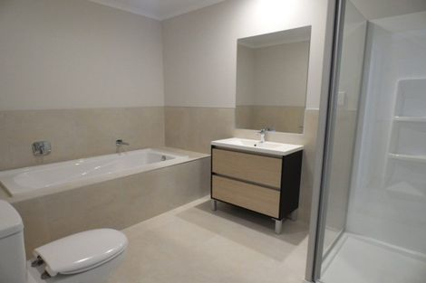 Photo of property in 32 Wallace Road, Hobsonville, Auckland, 0616