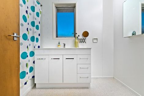 Photo of property in 7 Glynnbrooke Street, Te Atatu South, Auckland, 0610