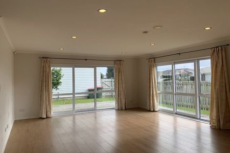 Photo of property in 16 Tarapiroe Avenue, Takanini, 2112