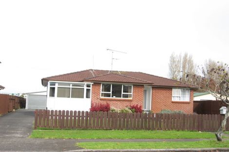 Photo of property in 15 Mandarin Place, Half Moon Bay, Auckland, 2012