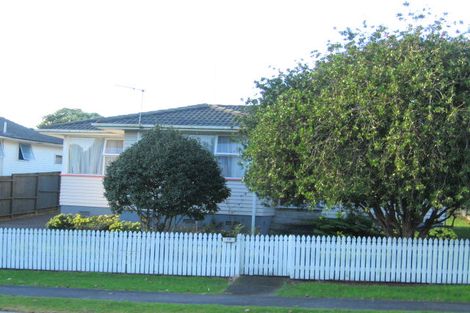Photo of property in 18 Zelda Avenue, Clover Park, Auckland, 2023