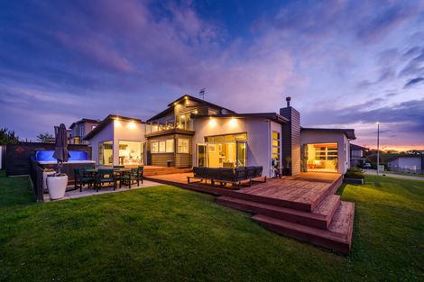 Photo of property in 78 Cashmere Drive, Fitzherbert, Palmerston North, 4410