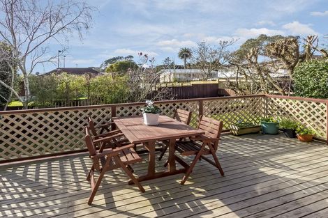 Photo of property in 2/39 Majesty Place, Half Moon Bay, Auckland, 2012