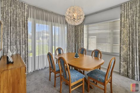 Photo of property in 2 Portofino Point, Karaka, Papakura, 2113