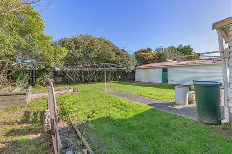 Photo of property in 13 Kings Drive, Levin, 5510