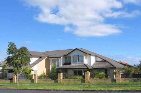 Photo of property in 9 Santa Ana Drive, Shamrock Park, Auckland, 2016
