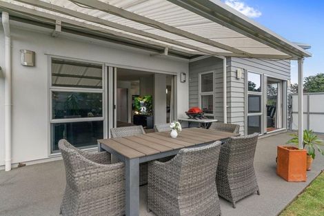 Photo of property in 377 One Tree Point Road, One Tree Point, 0118