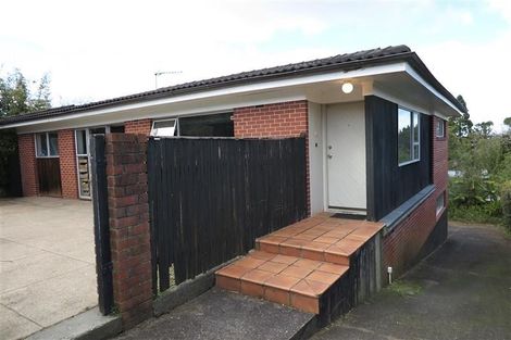 Photo of property in 34 Raymond Terrace, Northcote, Auckland, 0627