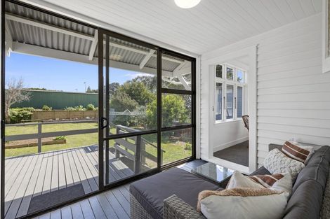 Photo of property in 72 Barrett Street, Westown, New Plymouth, 4310