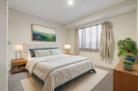 Photo of property in 1/150 Rosebank Road, Avondale, Auckland, 1026