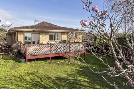 Photo of property in 2/39 Majesty Place, Half Moon Bay, Auckland, 2012
