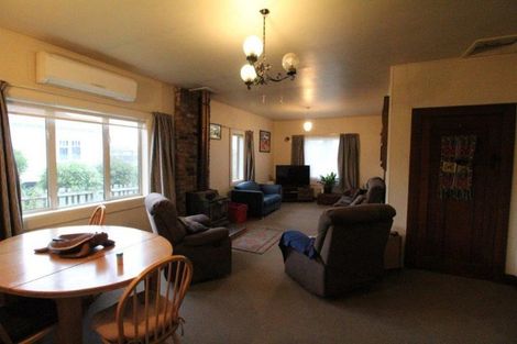 Photo of property in 19 Helena Street, Lumsden, 9730