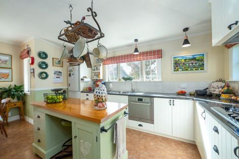 Photo of property in 10 Cotter Street, Greytown, 5712