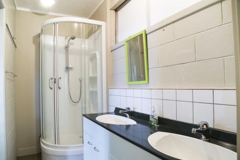 Photo of property in 13 Marina Road, Torbay, Auckland, 0630