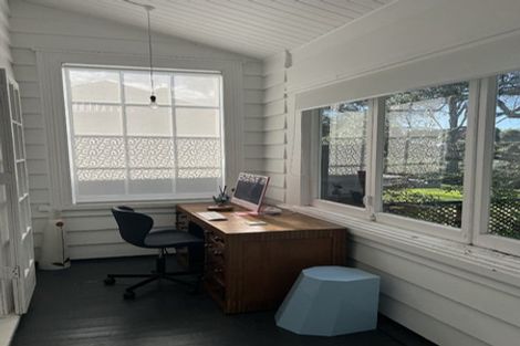 Photo of property in 19 Lake Road, Devonport, Auckland, 0624