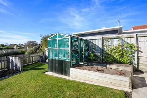 Photo of property in 1a Kings Court, Roslyn, Palmerston North, 4414