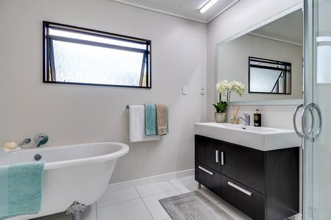 Photo of property in 97 The Esplanade, Westshore, Napier, 4110