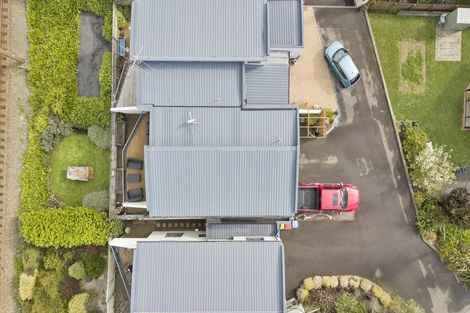 Photo of property in 8 Marina View, Paremata, Porirua, 5026