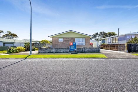 Photo of property in 37 Clifton Drive, Waitara, 4320