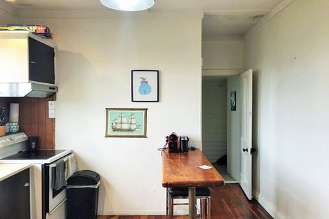 Photo of property in 1/21 Railway Street West, Papakura, 2110