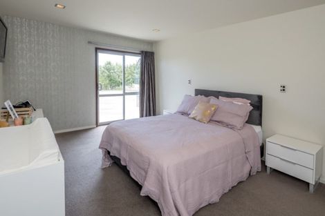 Photo of property in 48 Kotare Street, Waikanae, 5036