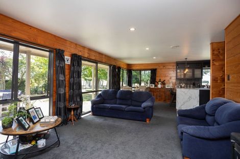Photo of property in 77 Maunga Road, Dannevirke, 4976