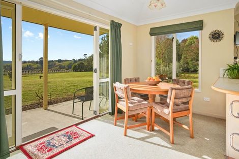 Photo of property in 120 Totara View Road, Wakefield, 7095