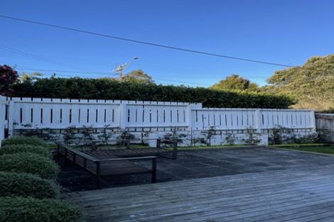 Photo of property in 1/38 Hillcrest Avenue, Hillcrest, Auckland, 0627