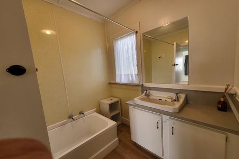 Photo of property in 11 Wood Street, Papakura, 2110