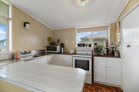 Photo of property in 6b York Street, Eltham, 4322