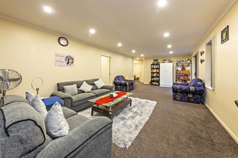 Photo of property in 7 Alta Terrace, Flat Bush, Auckland, 2019