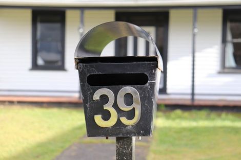 Photo of property in 39 Eton Street, Otautau, 9610