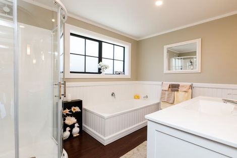 Photo of property in 5 Colombo Street, Hokowhitu, Palmerston North, 4410