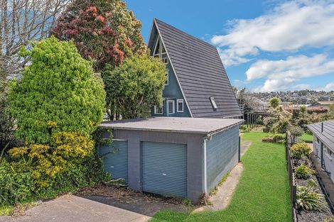 Photo of property in 1 Realm Place, Massey, Auckland, 0614