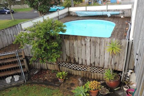 Photo of property in 18 Lavelle Road, Henderson, Auckland, 0612