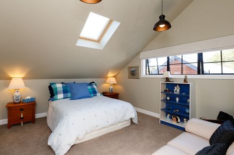 Photo of property in 5 Colombo Street, Hokowhitu, Palmerston North, 4410