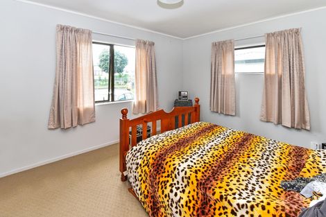 Photo of property in 37 Templeton Place, Clendon Park, Auckland, 2103