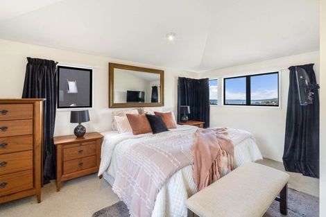 Photo of property in 5 Wisteria Way, Mairangi Bay, Auckland, 0630