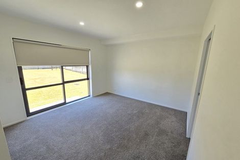 Photo of property in 11 Kuhanui Drive, Karaka, Papakura, 2113