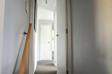 Photo of property in 2/51 Shakespeare Road, Milford, Auckland, 0620