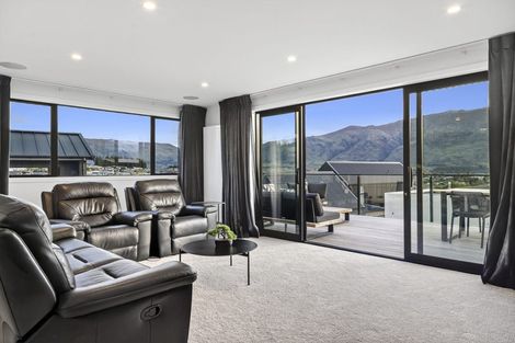 Photo of property in 9 Mills Road, Wanaka, 9305