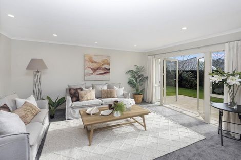 Photo of property in 230a Lake Terrace Road, Shirley, Christchurch, 8061