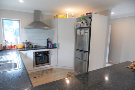 Photo of property in 2/368 Stokes Valley Road, Stokes Valley, Lower Hutt, 5019