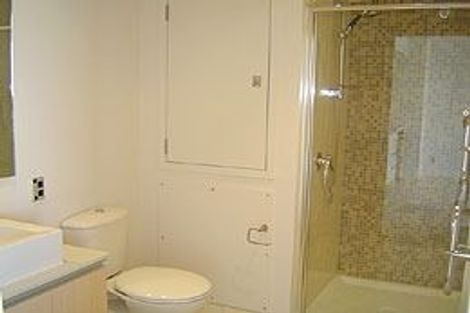 Photo of property in Halsey Apartments At Lighter Quay, 412/77 Halsey Street, Auckland Central, Auckland, 1010