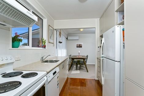 Photo of property in 1/279 Sunset Road, Sunnynook, Auckland, 0632