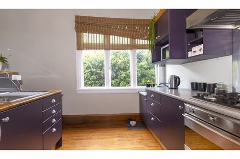 Photo of property in 10 Clifton Terrace, West End, Timaru, 7910