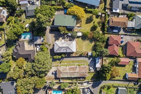 Photo of property in 17 Freshney Place, Hillpark, Auckland, 2102