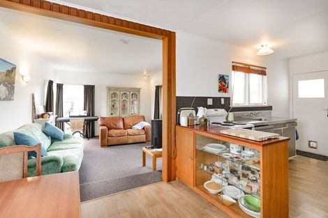 Photo of property in 13 James Cook Street, Havelock North, 4130